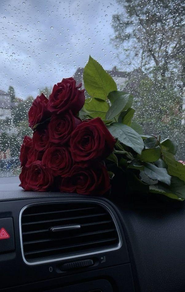 Corporate meeting room with carefully timed floral arrangements that maintain elegance throughout business hours